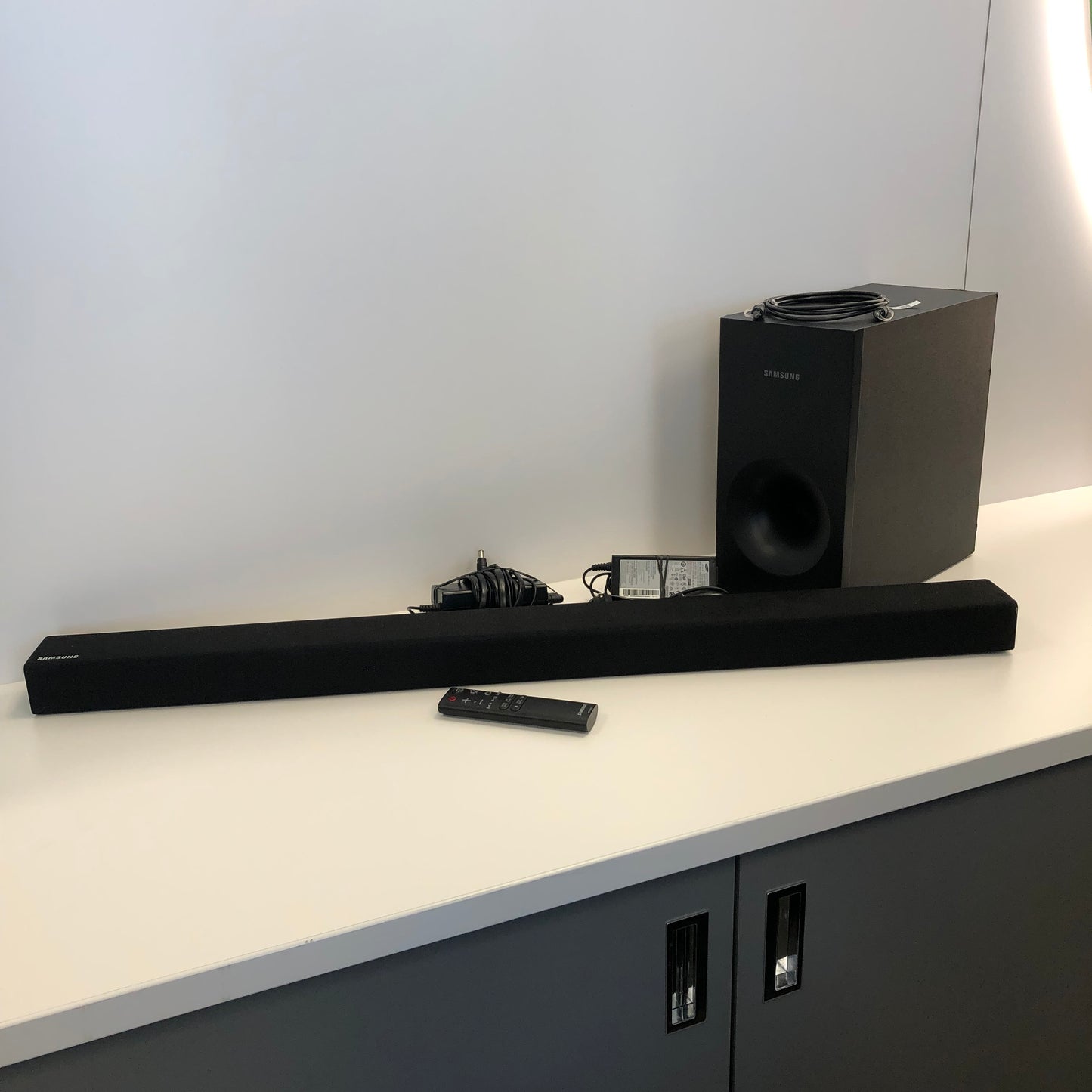 Samsung Sound Bar/Subwoofer Wireless Soundbar System Black (HW-KM36)