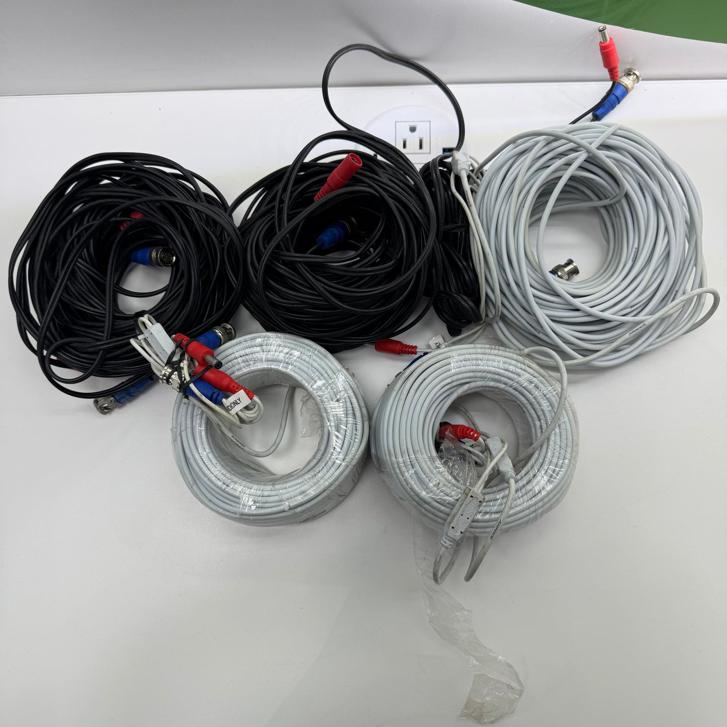 Swan PRO-T890  1080p Security Cameras SRDVR-88075H