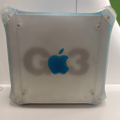1998 Apple Power Macintosh G3 G3 300-MHz 64MB 6GB HDD Crystal Blue M5183 CIB