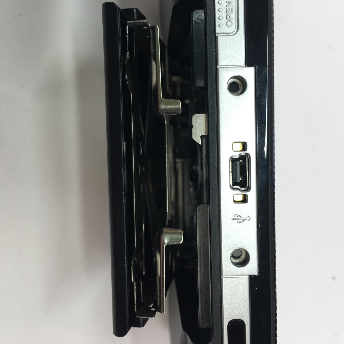 Broken Sony Playstation Portable PSP PSP-1001 Handheld Game System Only READ