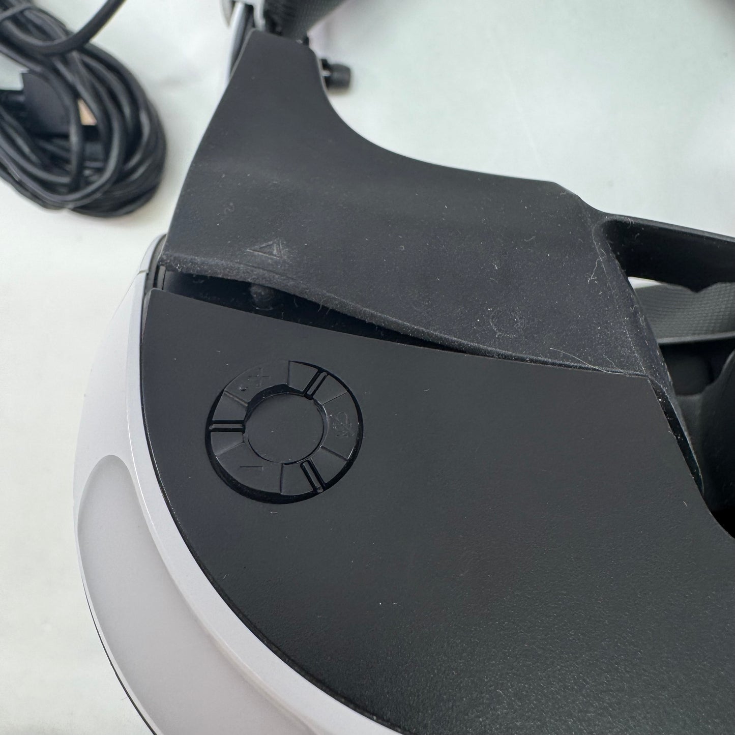 Sony PlayStation 4 PS4 Virtual Reality VR Headset White CUH-ZVR2