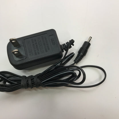 Motorolla Talkabout T5410 Walkie Talkie w Charging Base Tested and Working