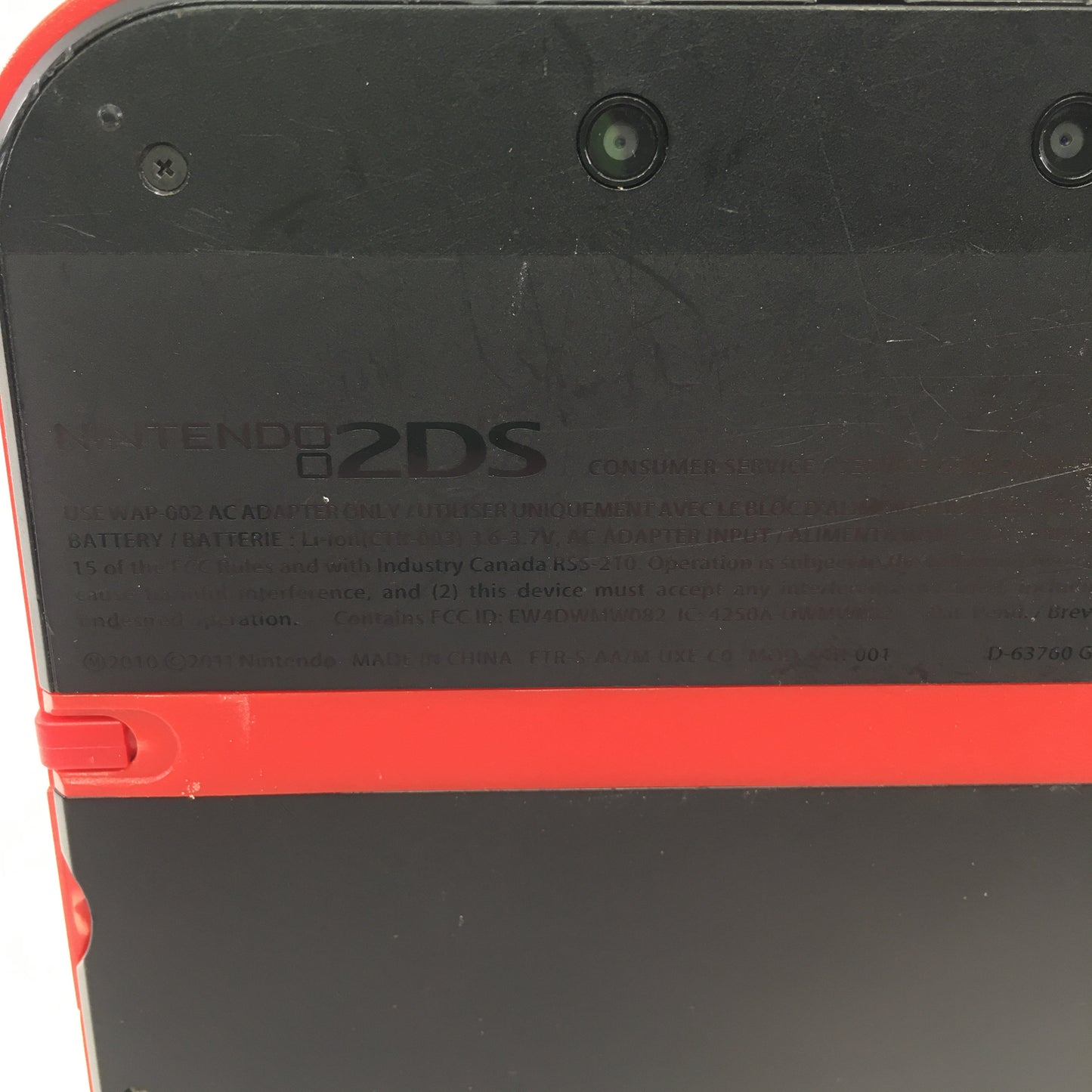 Nintendo 2DS Handheld Game Console FTR-001 Black/Red w 4 Games