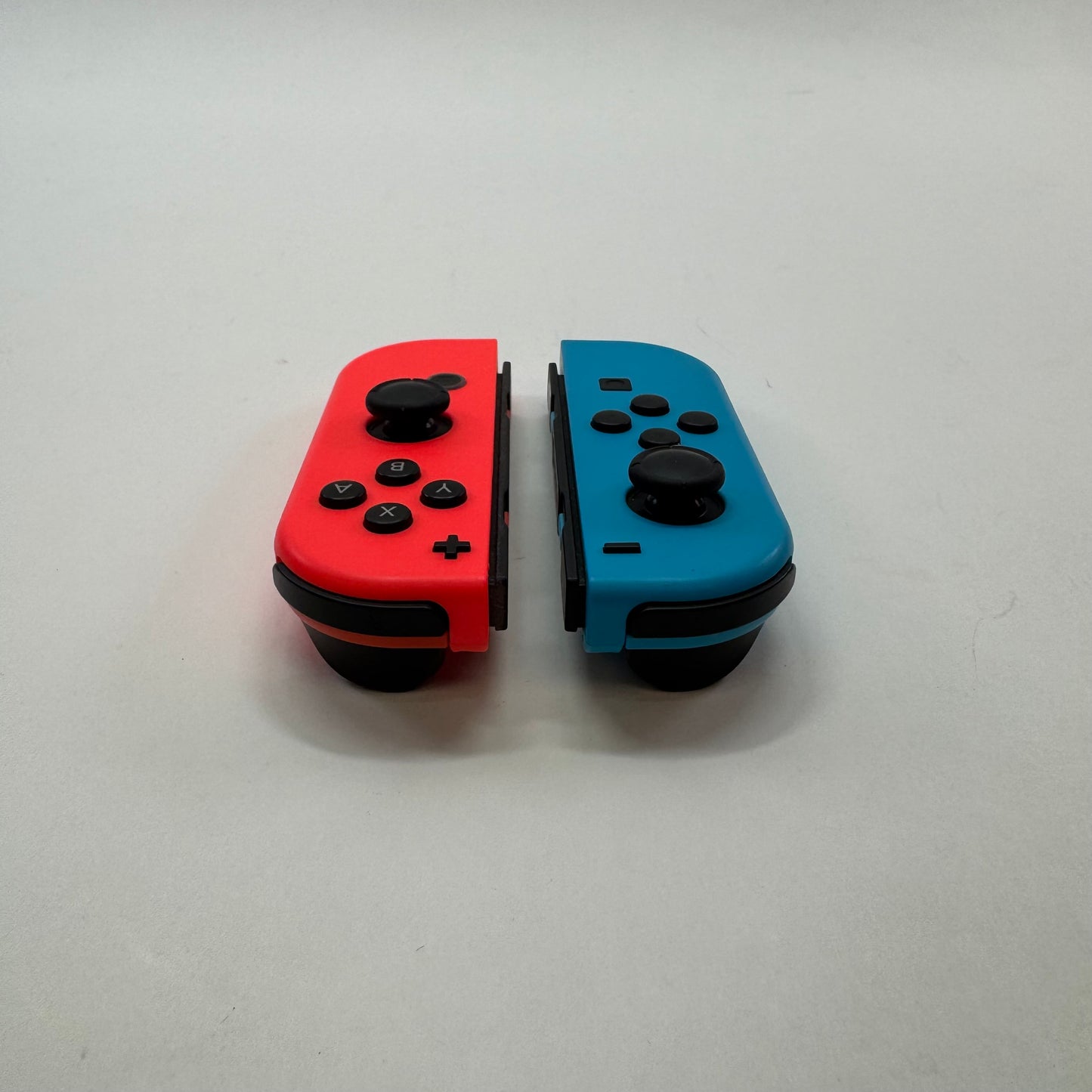Nintendo Switch v1 Console Gaming System HAC-001 Red/Blue