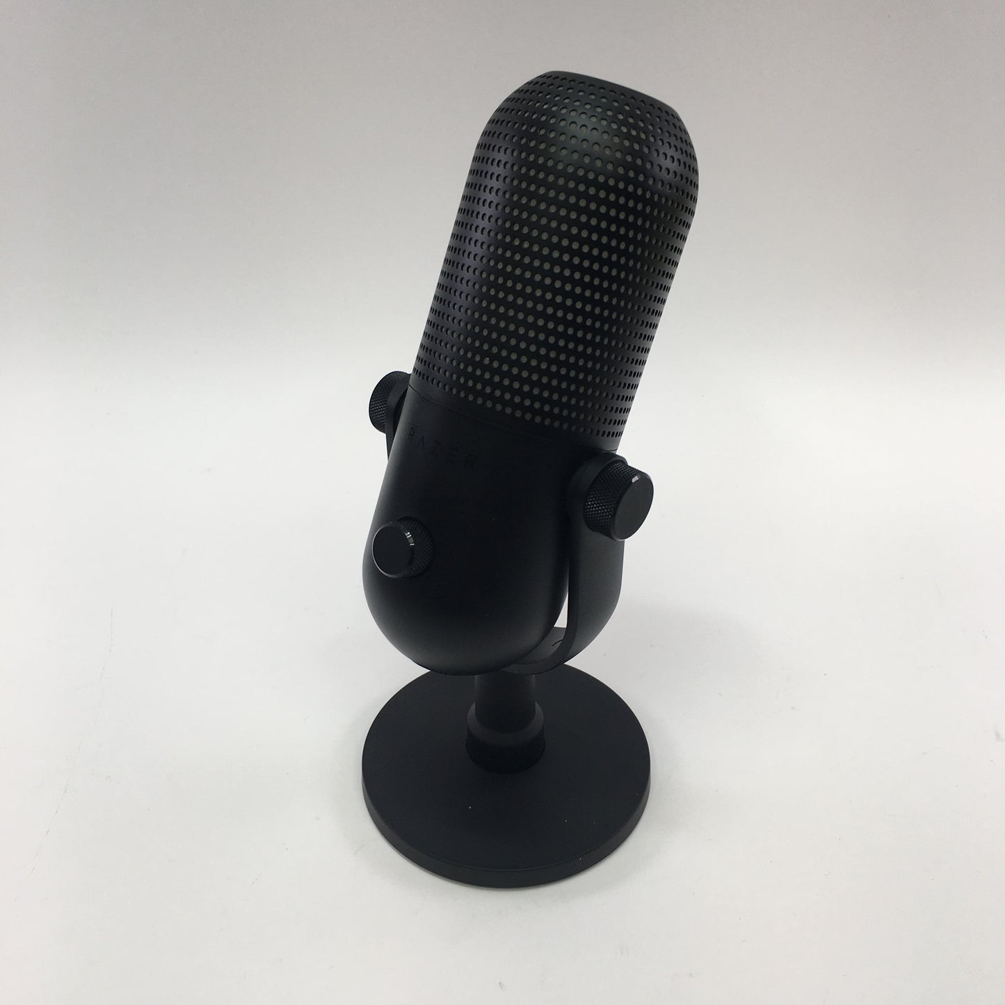 Razer Seiren v3 Chroma USB Microphone RZ-190506