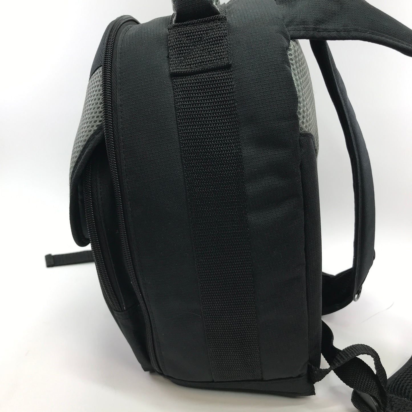 Nikon D3000 10.2MP DSLR Camera  w Carrying Bag Tested and Working