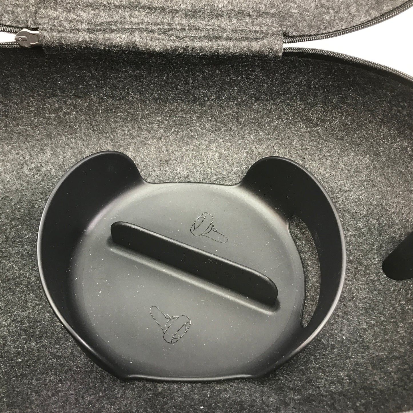Meta Quest 2 256GB Standalone All-in-One VR Headset KW49CM Tested and Working