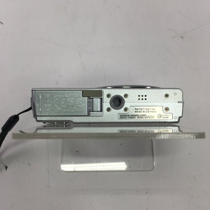 Olympus FE-370 8MP Compact Digital Camera Tested and Working