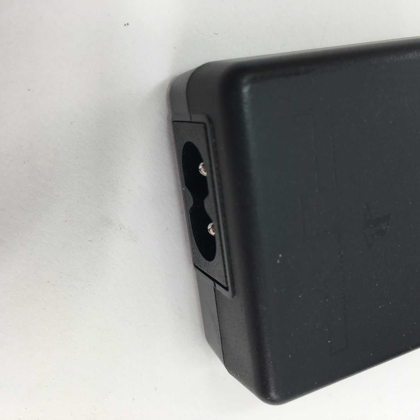 Broken Sony Playstation Portable PSP PSP-1001 Handheld Game System Only READ