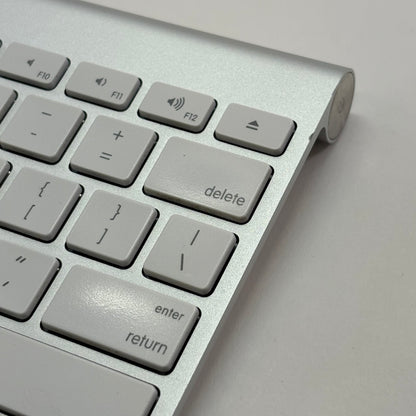 Apple Wireless Keyboard A1314 Silver