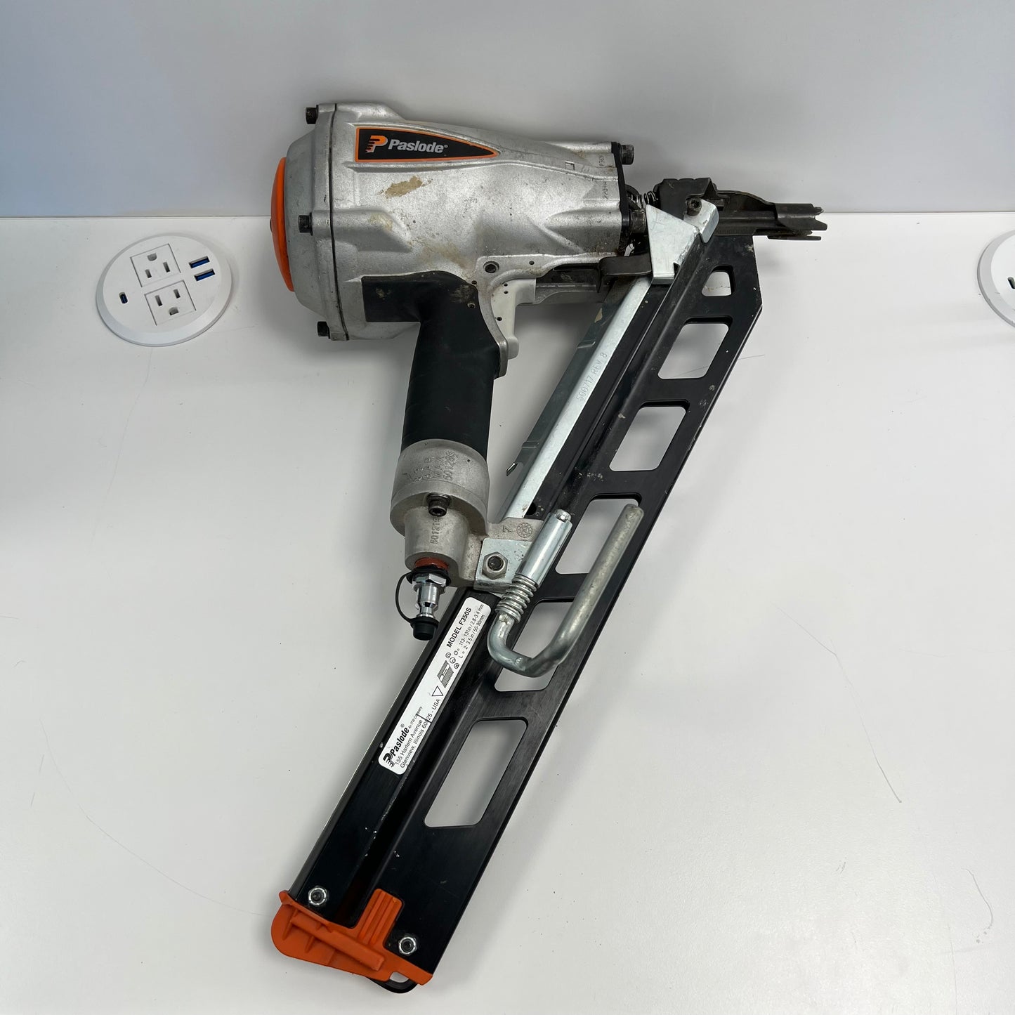 Paslode F350S Nailer Nail Gun