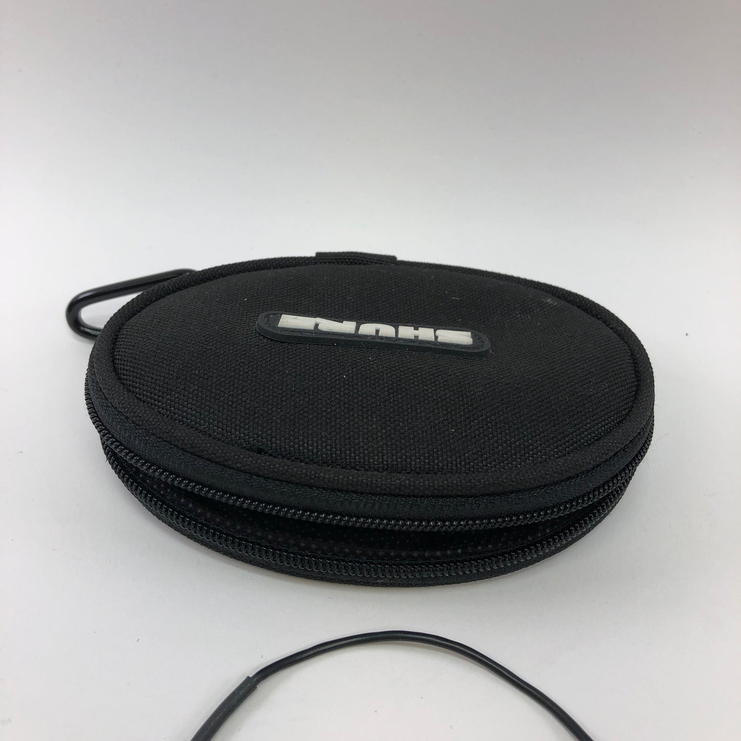 Shure SE215 Wired In-Ear Headphones Black w Carrying Case