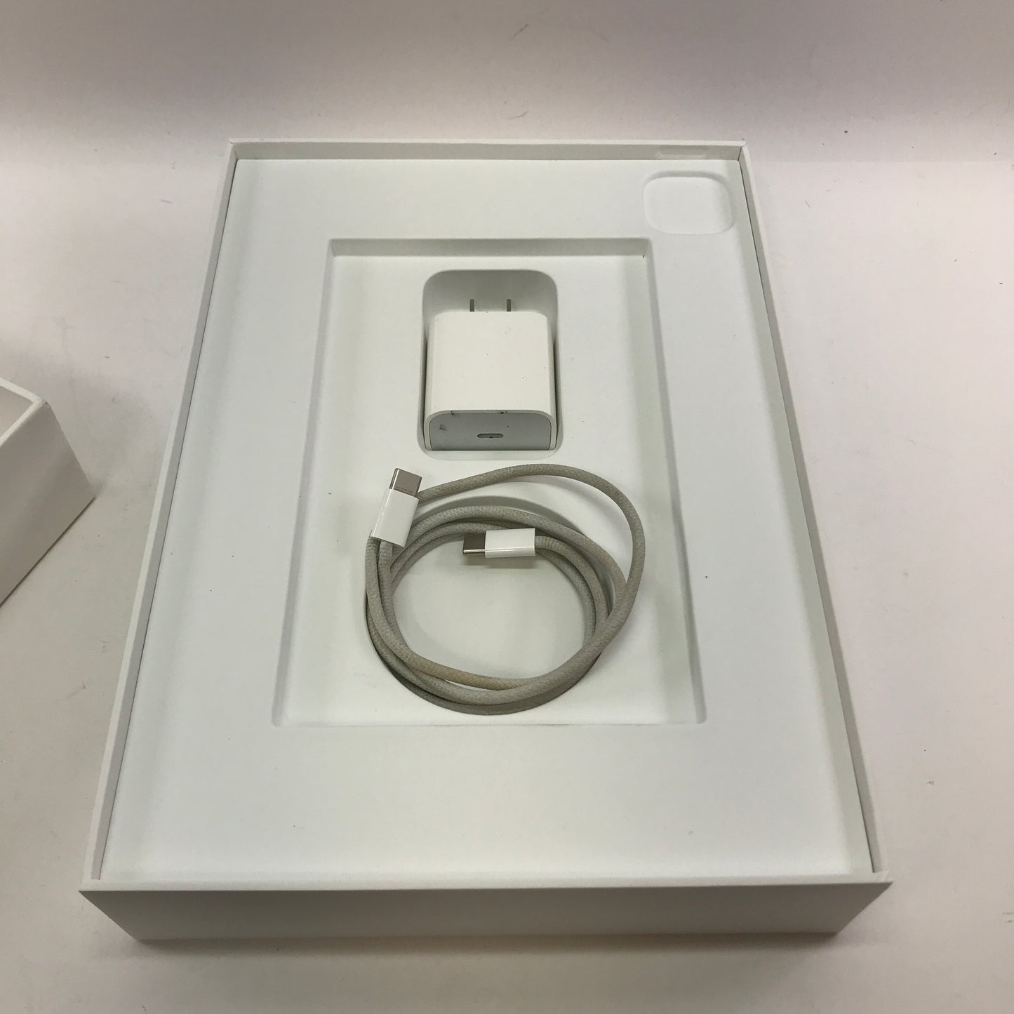 WiFi Only Apple iPad Pro 11" M4 256GB Silver MVV93LL/A w/ Original Box