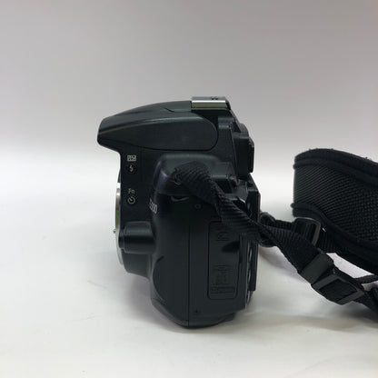 Nikon D5000 10.2MP DSLR Camera 23666 Shutter Count w Tamron 18-270 Lens