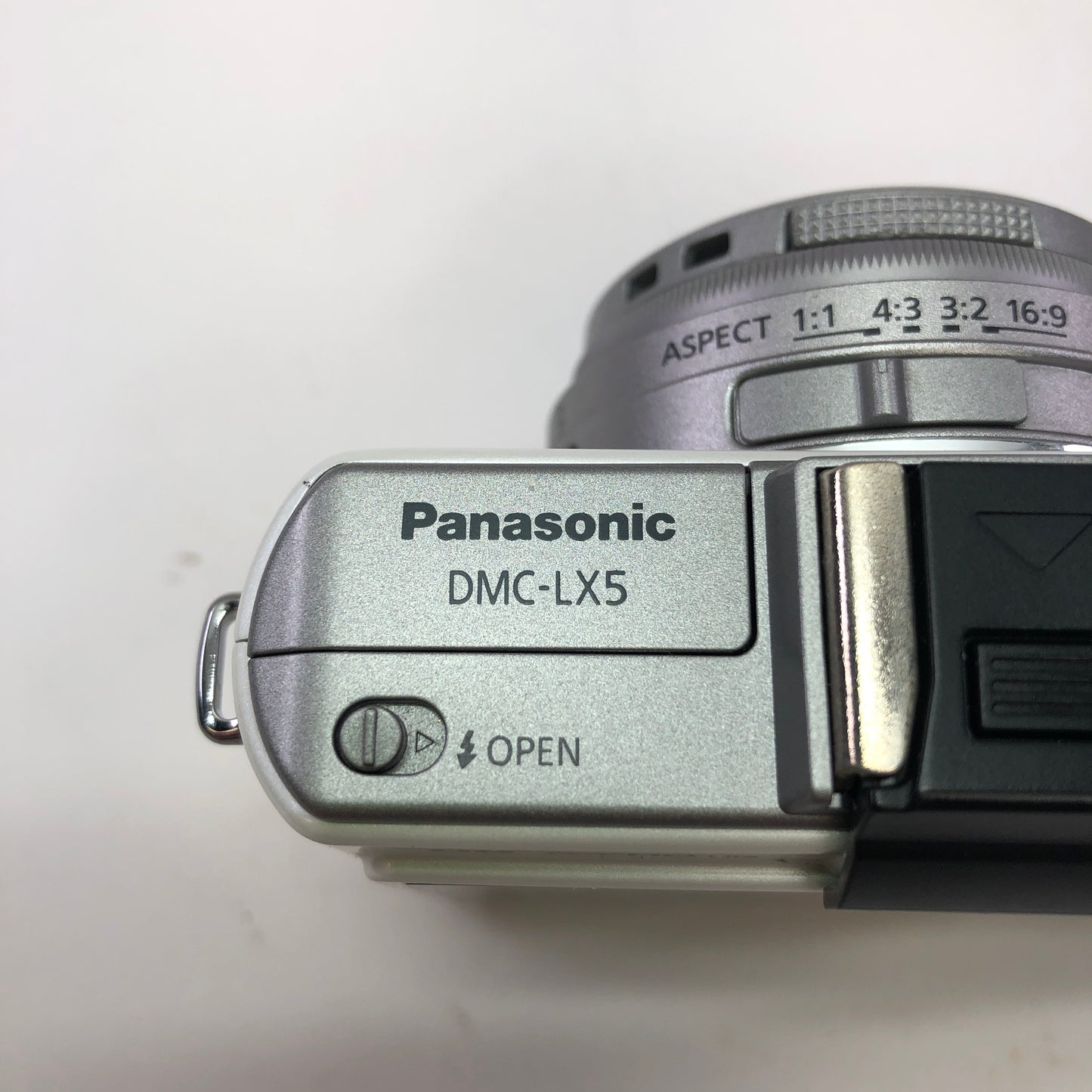 Panasonic Lumix DMC-LX5 DMC-LX5 10.1 Digital Camera Tested and Working
