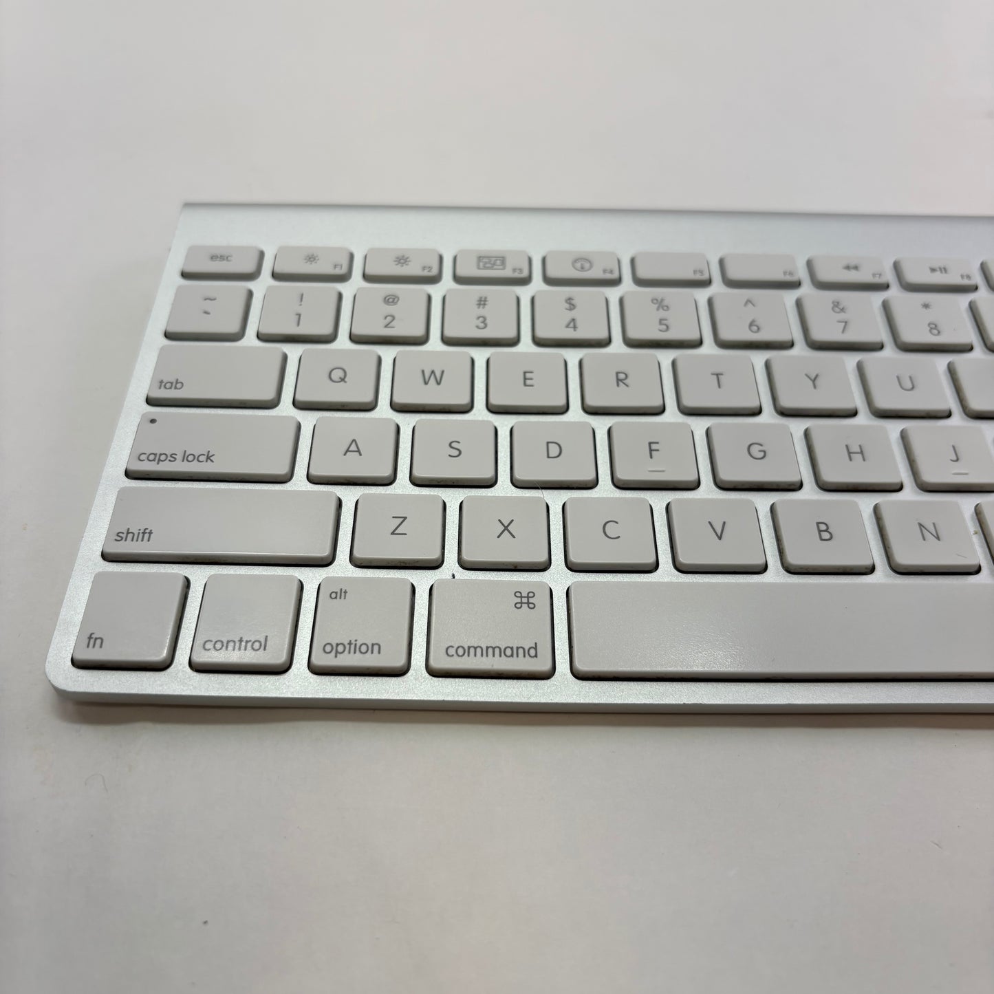 Apple Wireless Keyboard A1314 Silver