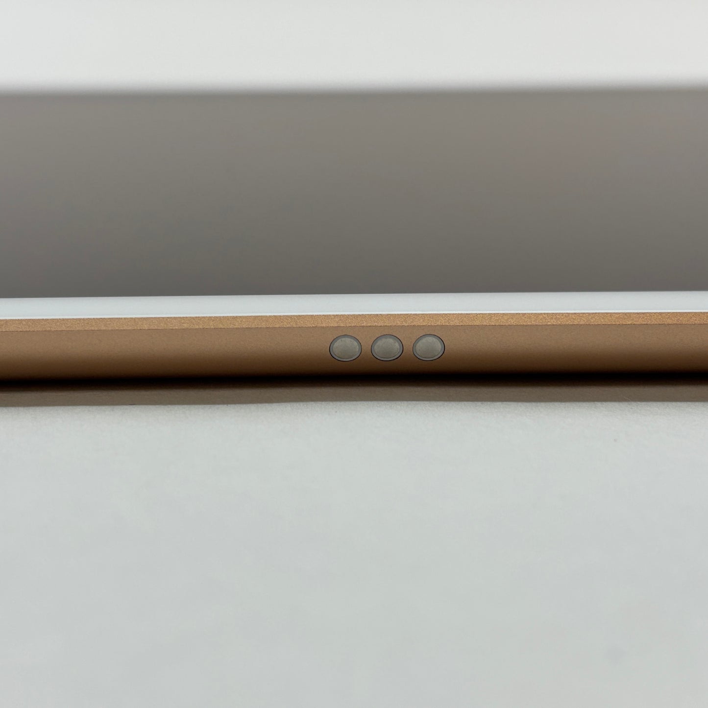 WiFi Only Apple iPad 8th Gen 32GB Gold