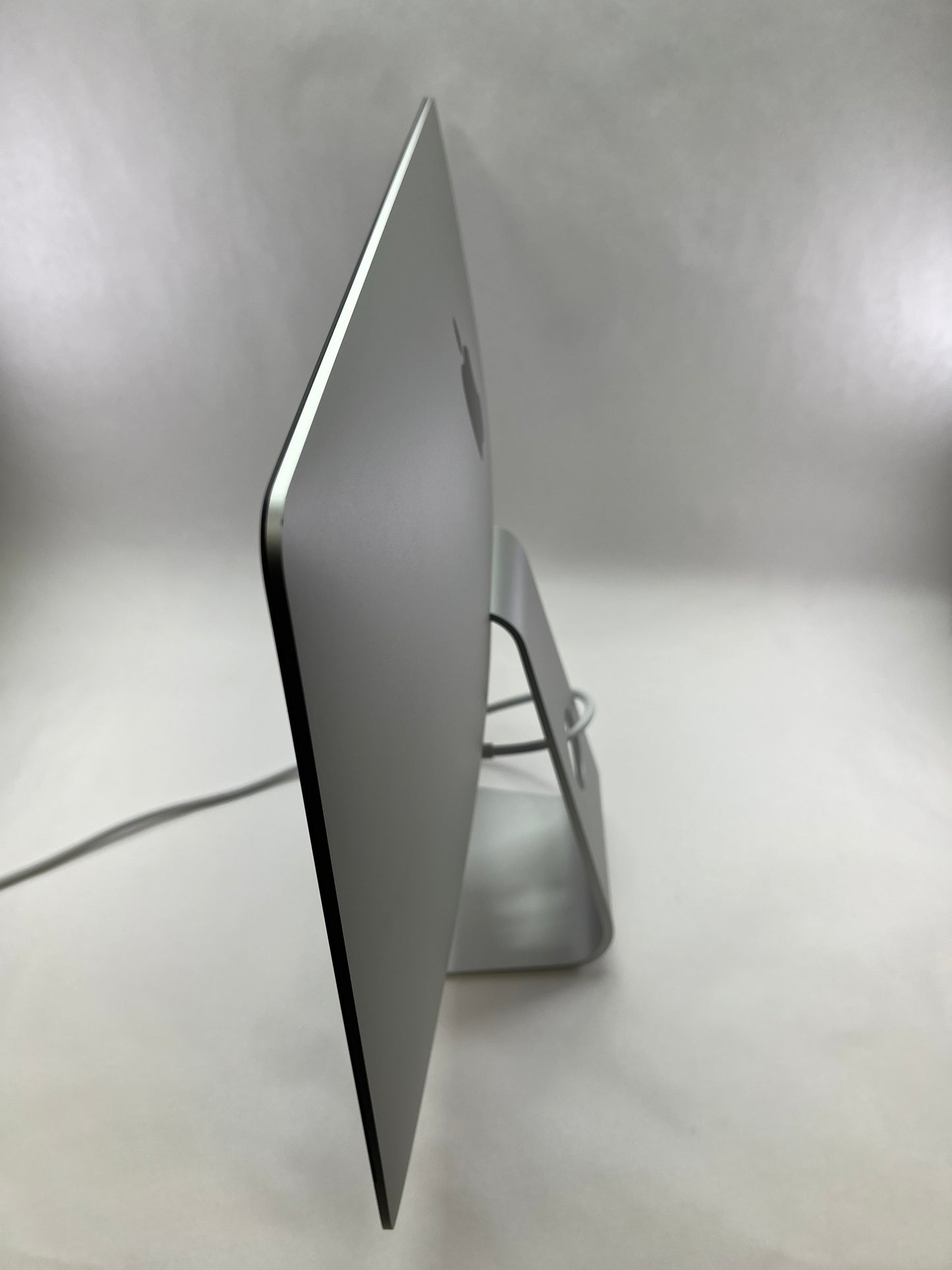 2015 Apple iMac 21.5" i7 3.1GHz 8GB RAM SSD Silver A1419