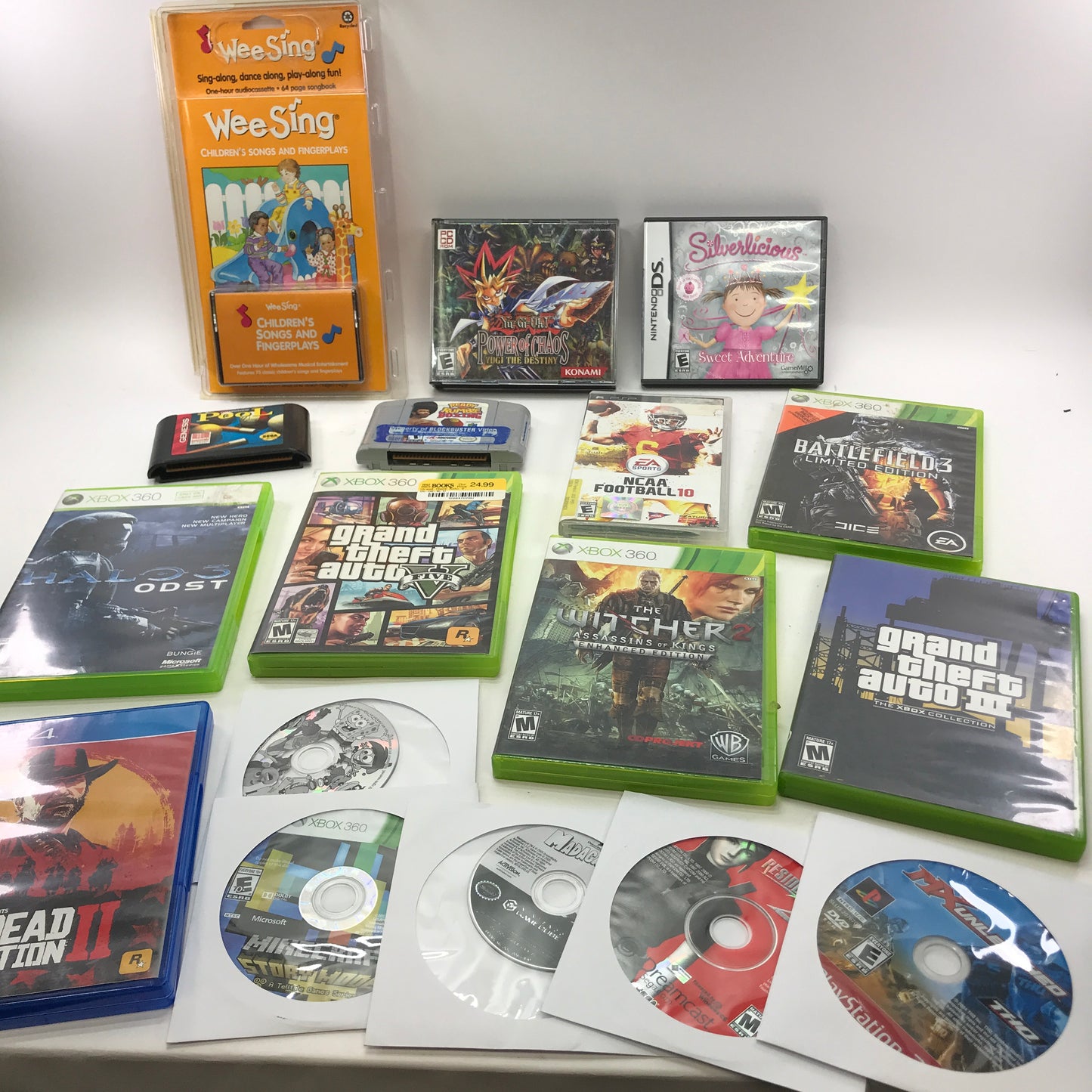 Lot of 17 Broken or Incomplete Games [Xbox 360, Sega Genesis, and More] READ