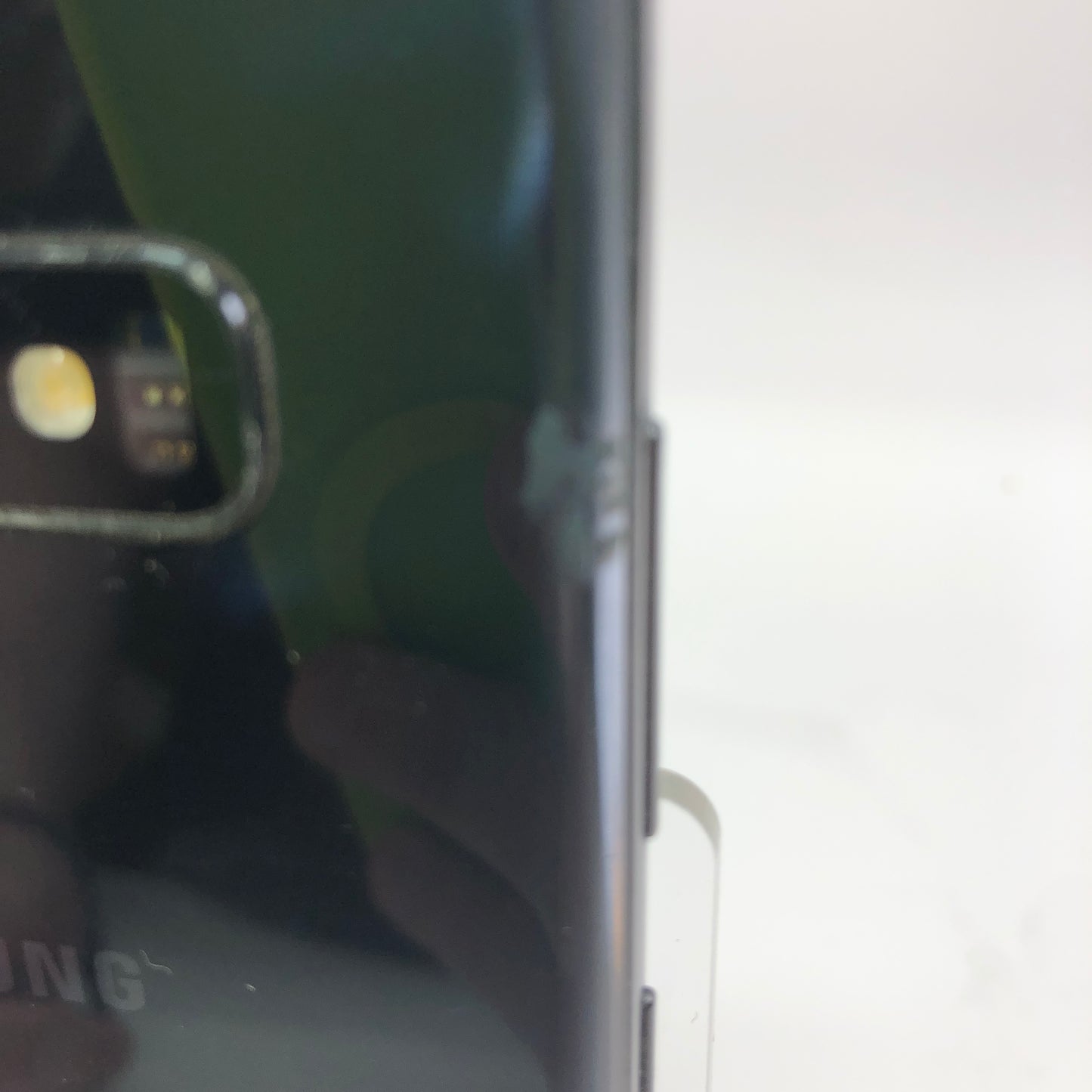 Broken Verizon Samsung Galaxy S10 Plus 128GB SM-G975U1 Cracked Screen Parts Only