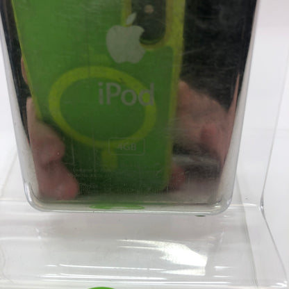 Broken Apple iPod Nano 3rd Gen 4GB Parts Only Silver 4GB Storage