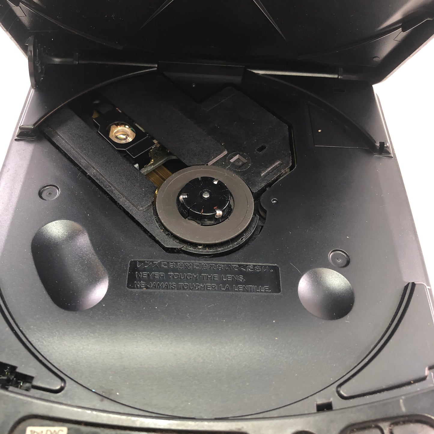Broken Sony Discman CD Compact Player D-121 MEGA BASS No Power READ
