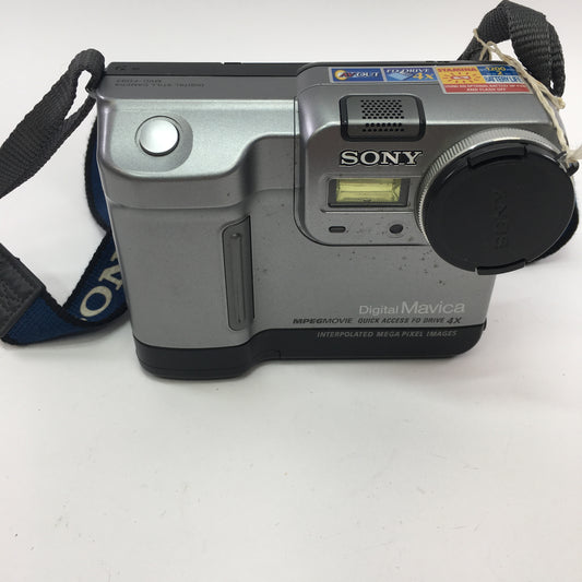 Sony FD83 Digital Still-Camera MVC-FD83 w Neck Strap