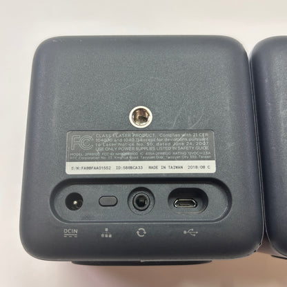 HTC VIVE Virtual Reality Basetations 1.0 and HTC VIVE Wand Controllers UNTESTED