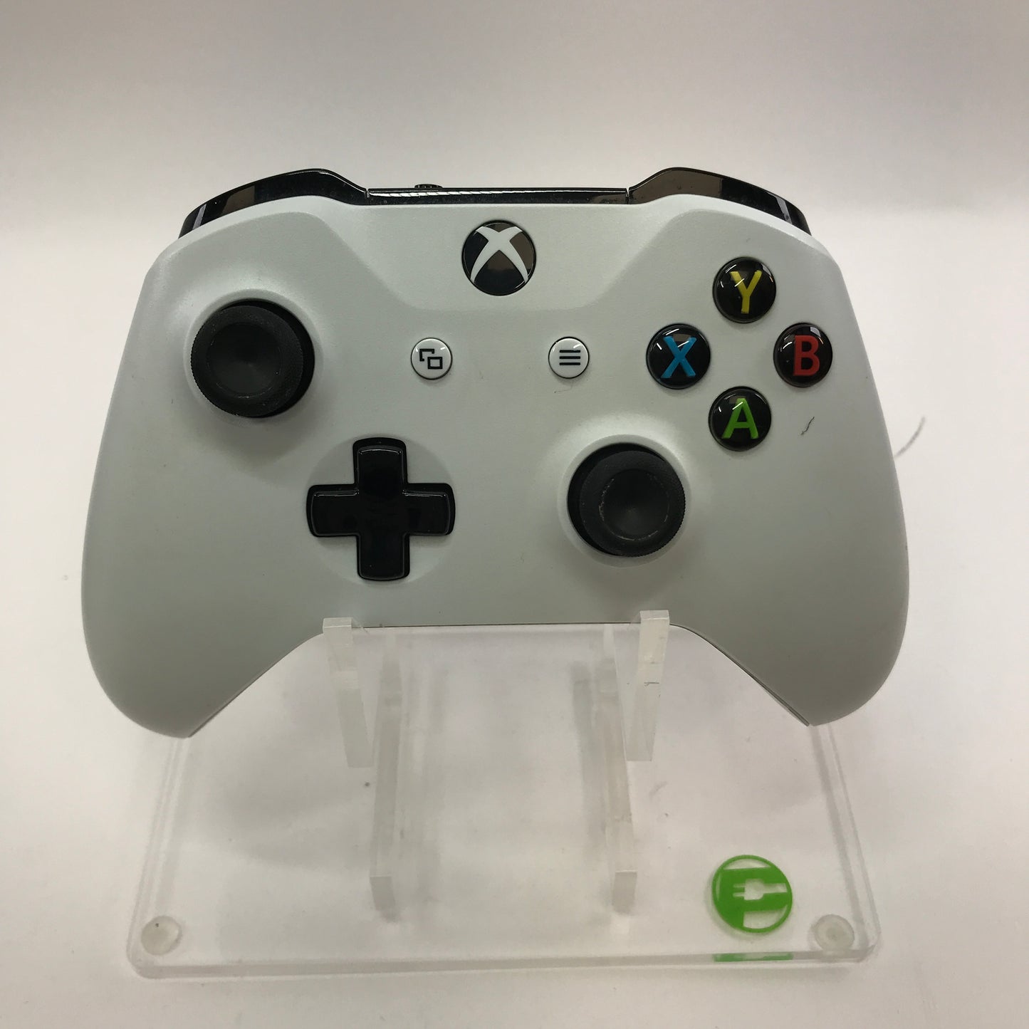 Used Lot of 4 Tested and Working Microsoft Xbox One Wireless Controllers