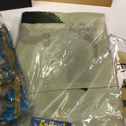 Fallout Loot Crate #6 Wasteland w Original Box and All Inserts Complete