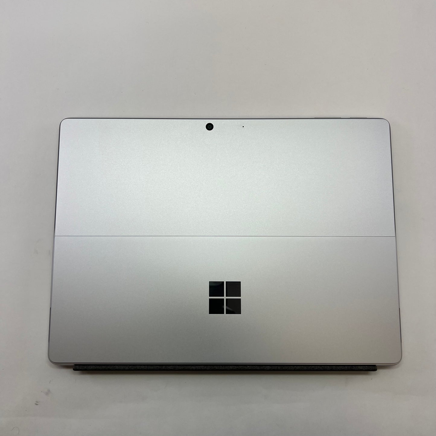 Microsoft Surface Pro 10 for Business 2079 13" Core Ultra 5 135U 2.1GHz 8GB RAM
