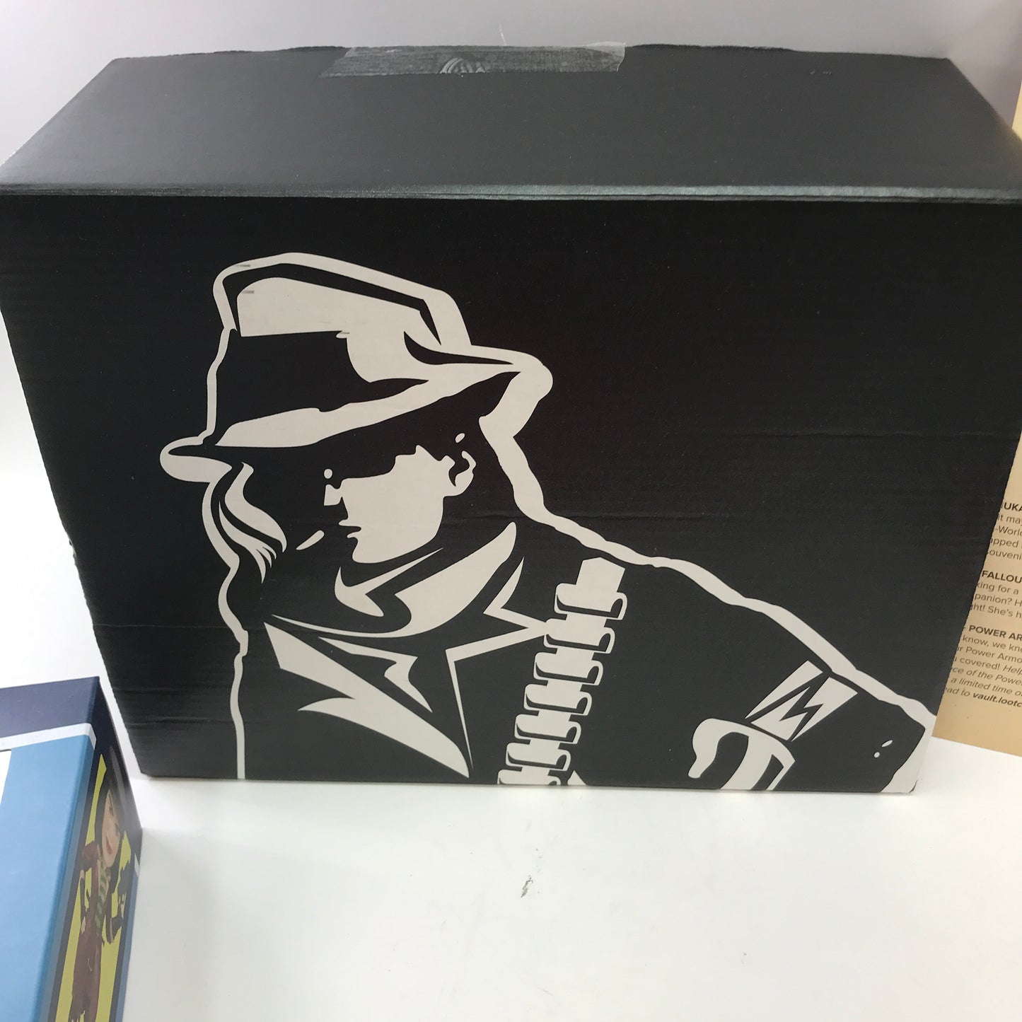 Fallout Lootcrate #3 Nuka Cola Complete in Original Box