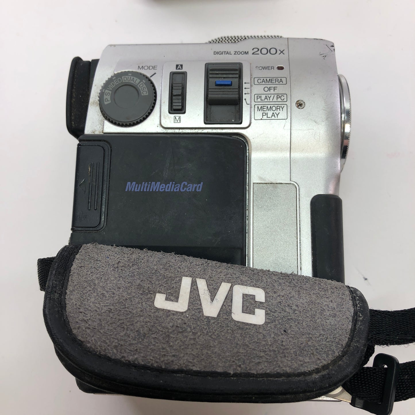 Broken JVC GR-DVM90U Digitial Still Camera Parts Only READ