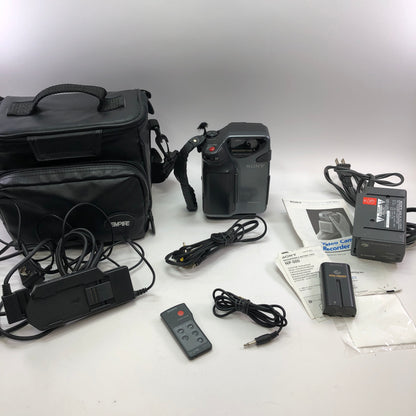 Sony Handycam Camcorder CCD-SC5 w/ Carrying Bag and Original Manuals