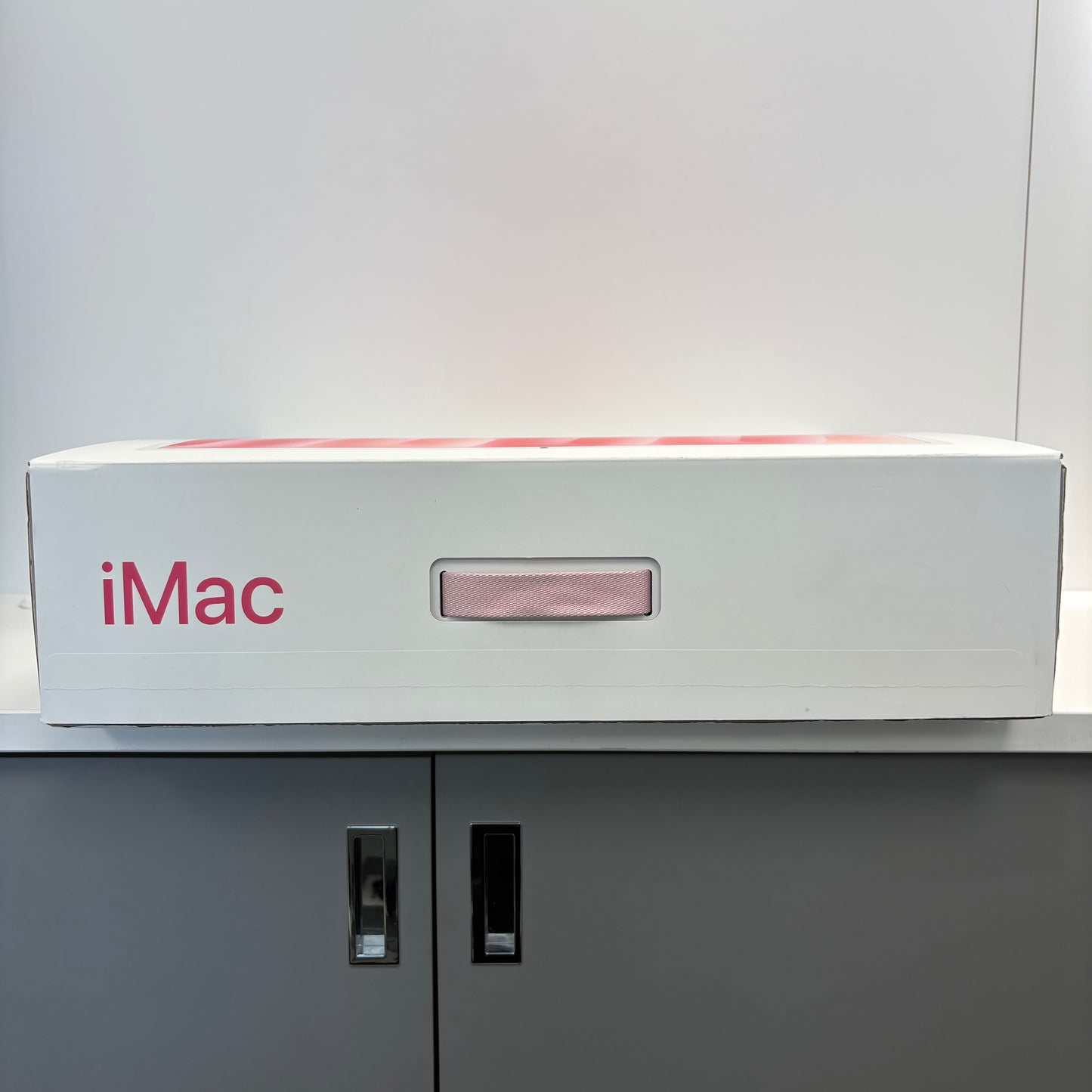 2024 Apple iMac 24" M4 10 Core 4.5GHz 16GB RAM 256GB SSD Pink MWV43LL/A