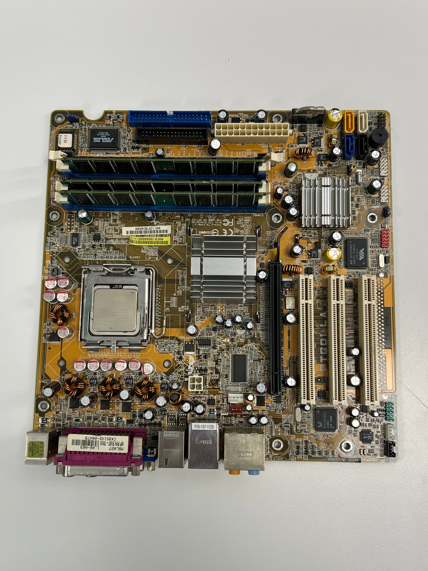 Asus PTGD1-LA LGA775 MicroATX Intel DDR4 Motherboard