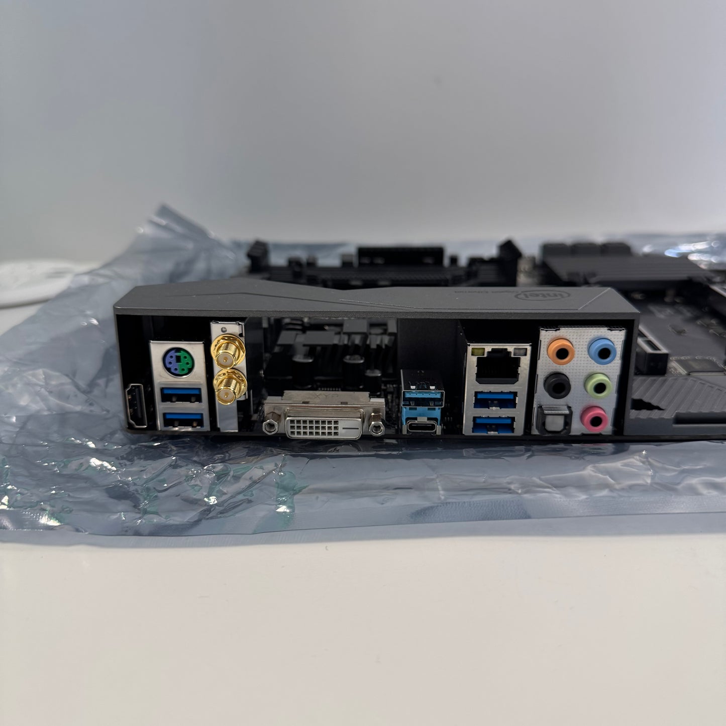AsRock Z370 Killer SLI/ac LGA 1151 ATX Intel DDR4 Motherboard w/ Intel Core i7-6700T CPU