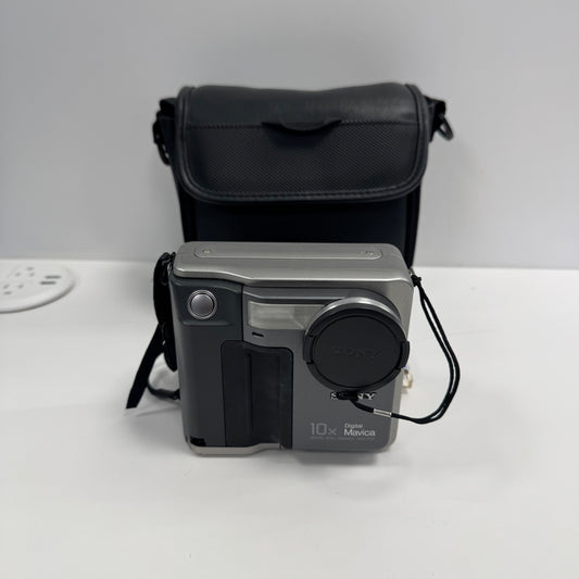 Sony MVC-FD7 0.3MP Digital Still Camera