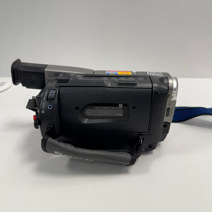 Sony Handycam Vision Hi-8 Analog Camcorder CCD-TRV37