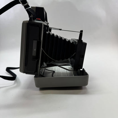 Vintage Polaroid Automatic 420 Land Camera