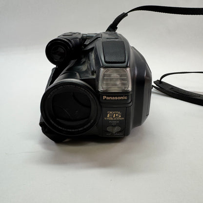 Panasonic Palmsight PV-L657 VHS-C Palmcorder Camcorder