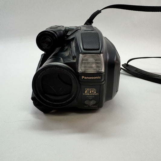 Panasonic Palmsight PV-L657 VHS-C Palmcorder Camcorder