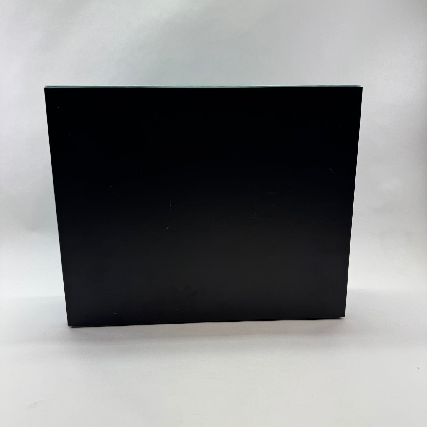 Aura AF900-MBLK 10 Inch Digital Smart Photo Frame Black