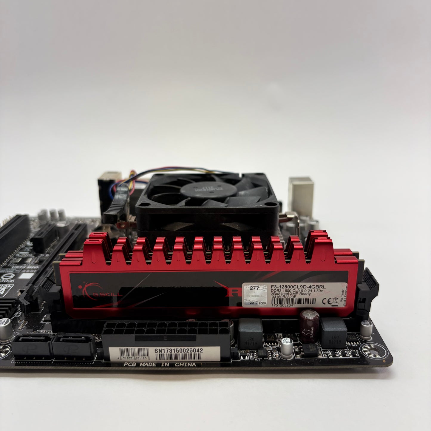 Gigabyte GA-F2A68HM-H FM2+ MicroATX AMD DDR3 Motherboard