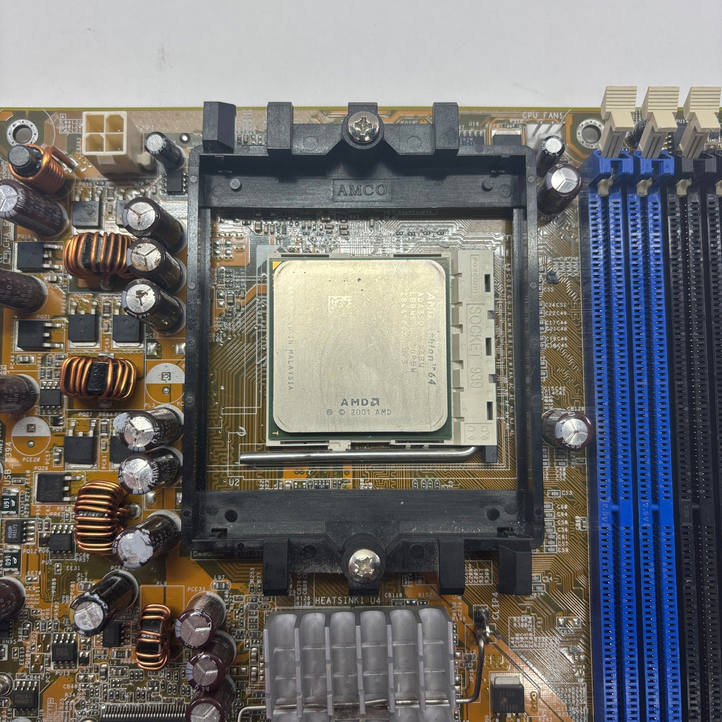 HP A8AE-LE Socket 939 Micro-ATX  DDR1 Motherboard w/AMD Althlon 64 3500 CPU